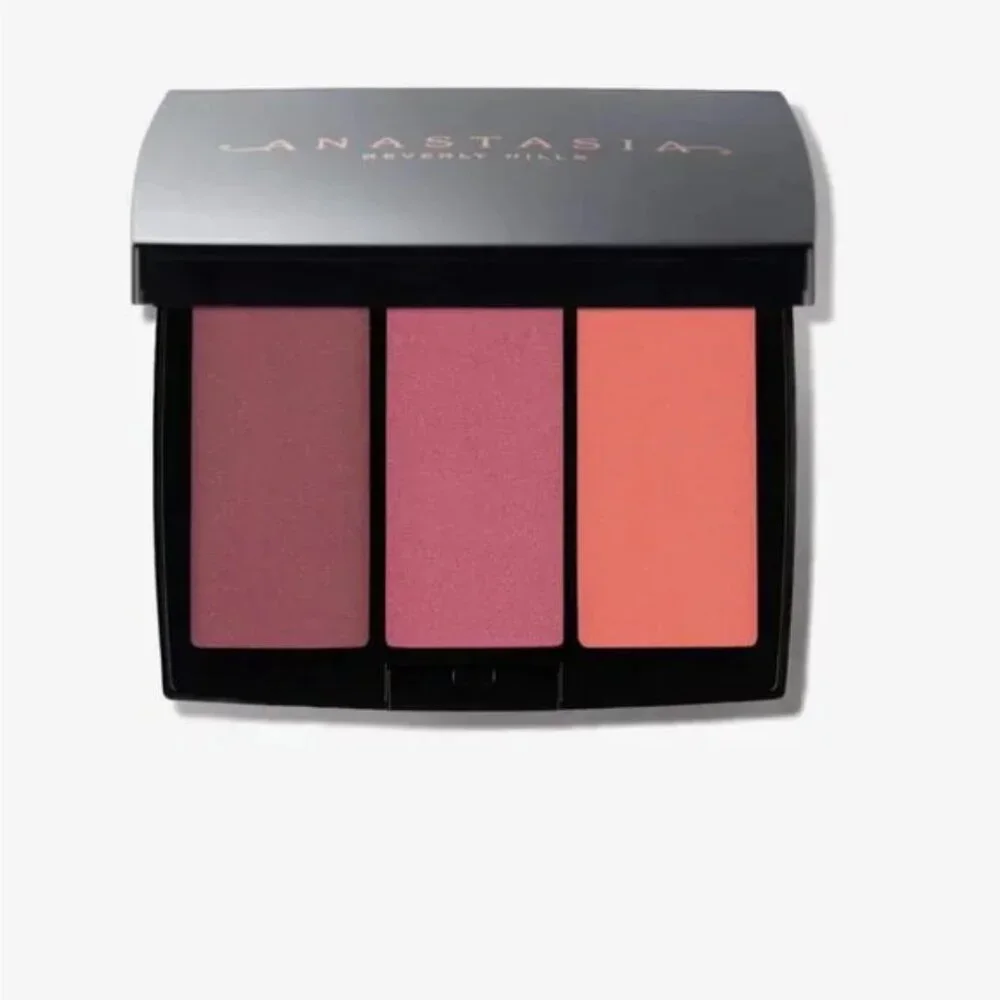 Anastasia Beverly Hills brand new
